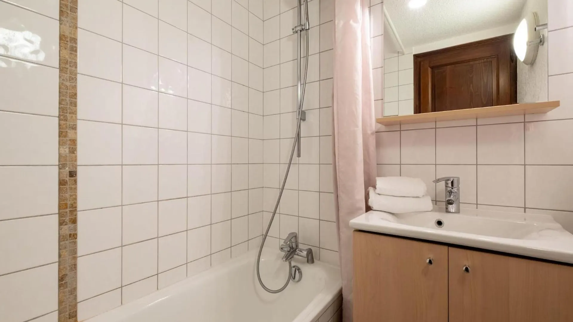R Sidence La Belle Aux Bois Meg Ve Apartment Megeve 0*,